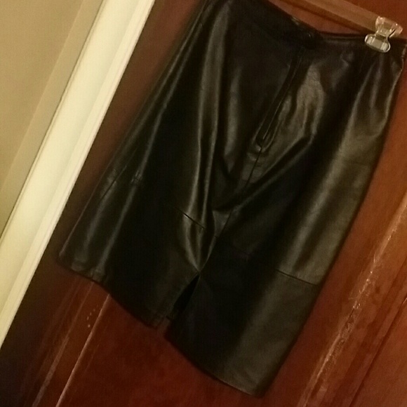 Genuine leather skirt - Picture 2 of 4